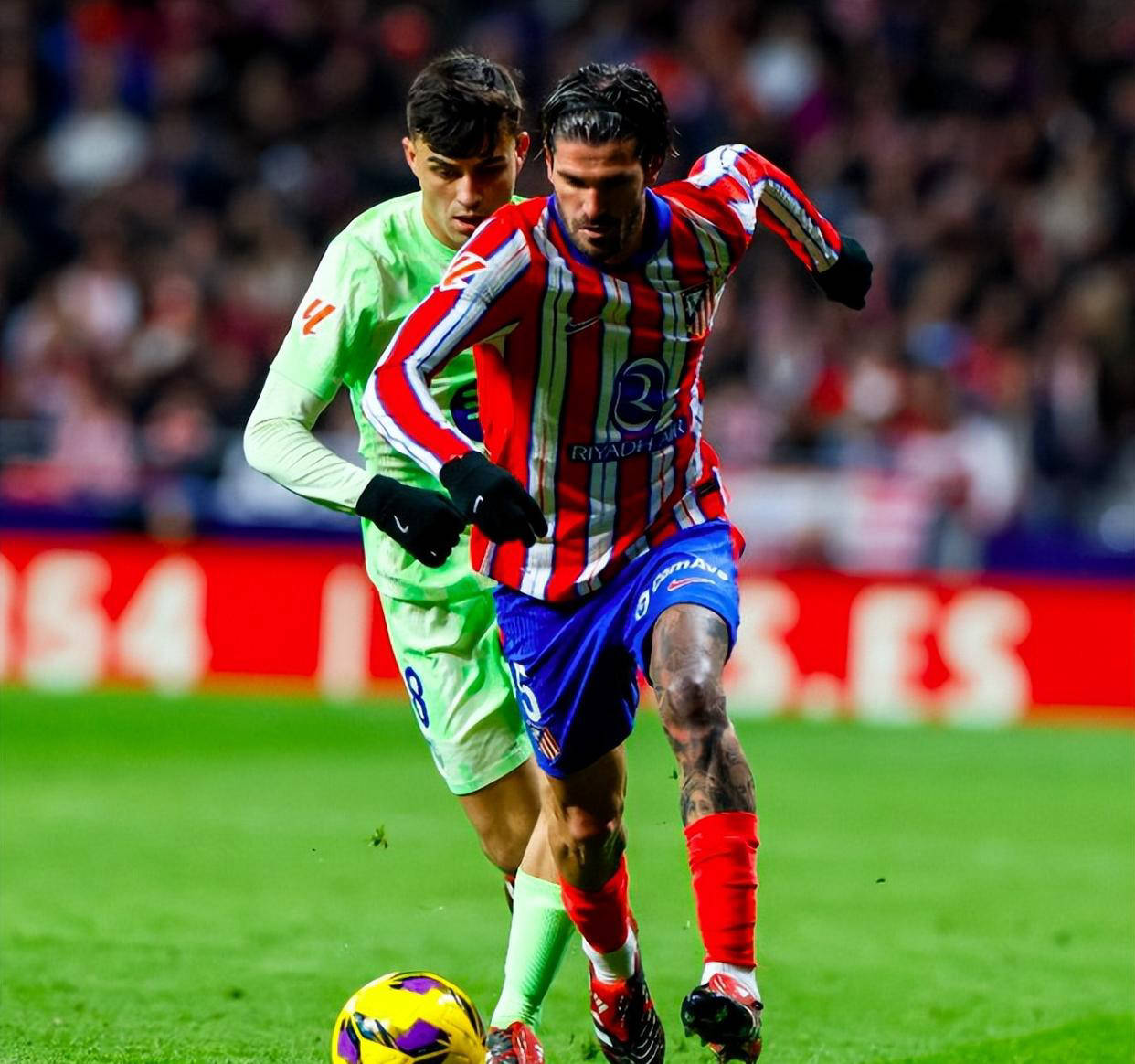 巴萨神奇逆转马竞，亚马尔绝杀费兰双响登顶西甲榜首